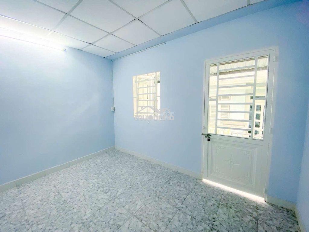 Bán nhà , đường nguyễn trọng tuyển p 8 phú nhuận 27m2,3 tầng giá 4.4tỷ - 4