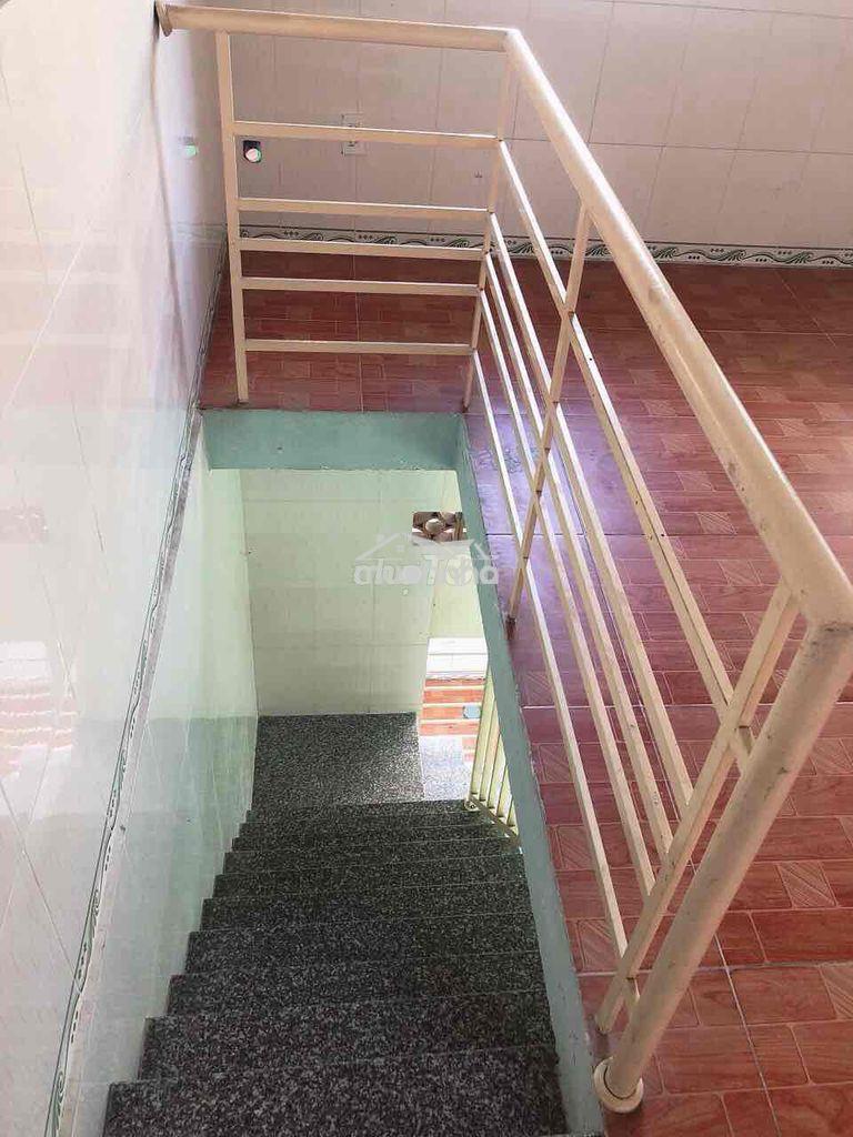 C/thuê nhà mini nguên căn hẻm ôtôcó chổ đậu xe ôtô trước nhà  có nước - 2