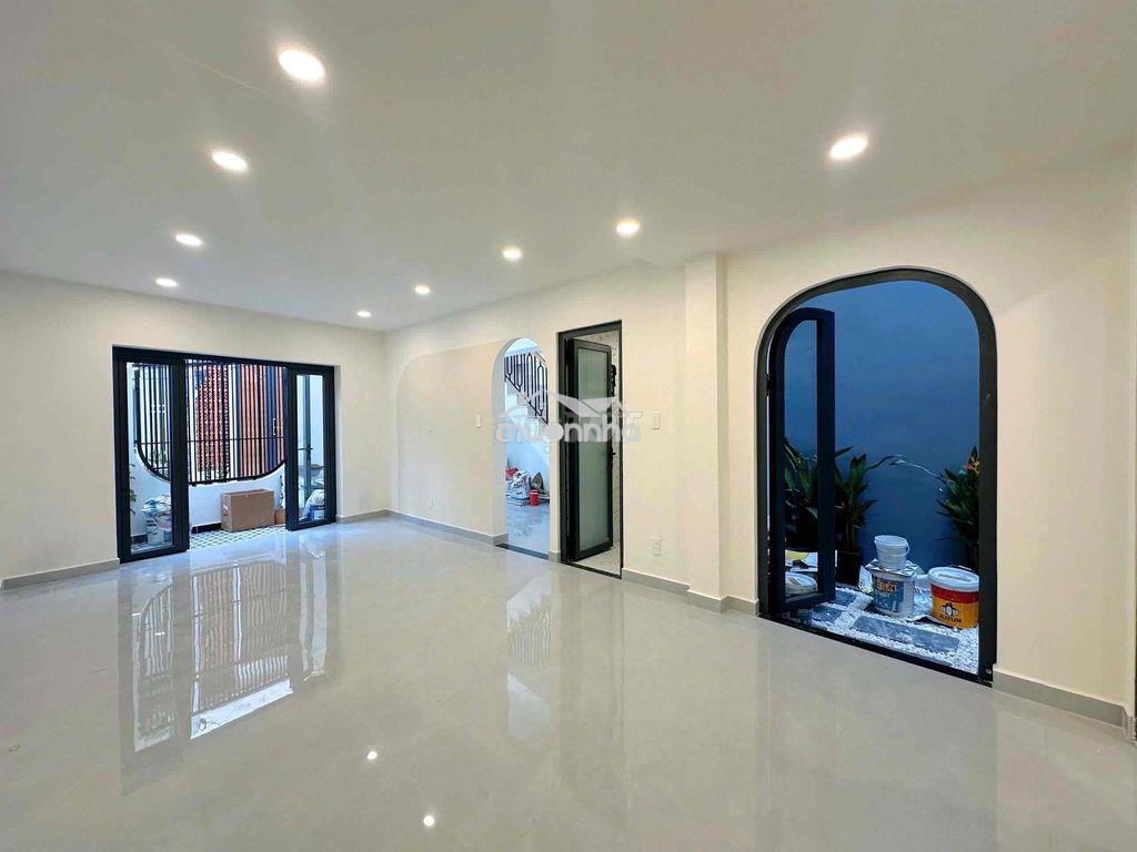❤️🔥Hiếm❤️🔥 giáp quận 1 - 68m2 - 6,24m x 12m - 4pn - nhà mới ở ngay - 7,4 t - 2