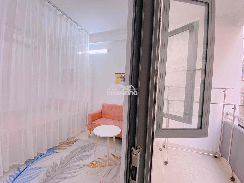 Căn hộ 1 phòng ngủ - bancol cửa sổ thoáng mát - ngay gần chợ bến thành - 4