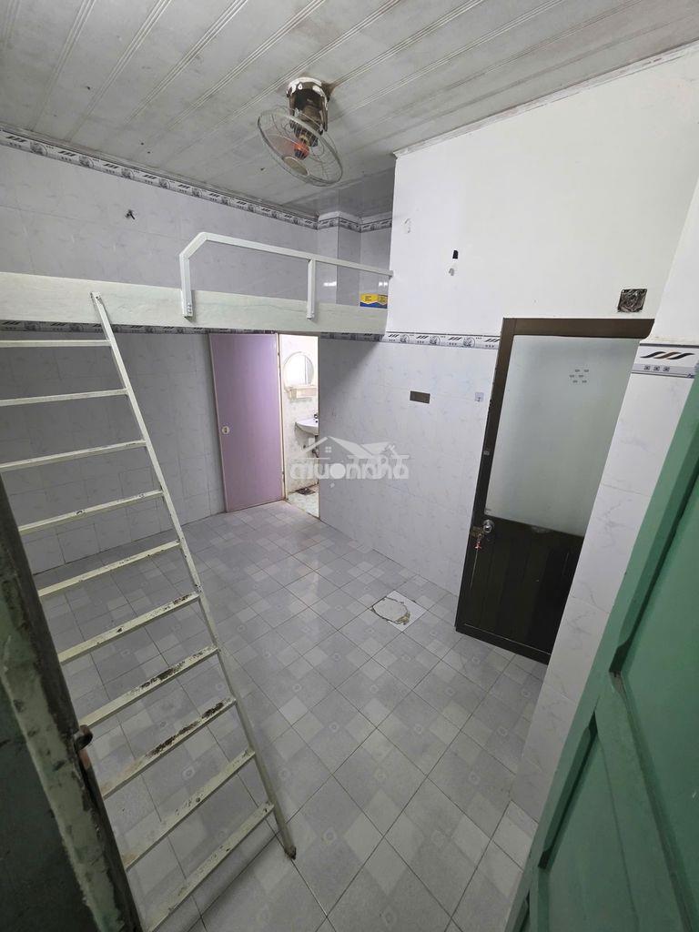 3tr5 phòng rẻ đẹp thoáng sẵn gác, bếp, ở 104 dạ nam, q8 chân cầu chữ y - 3
