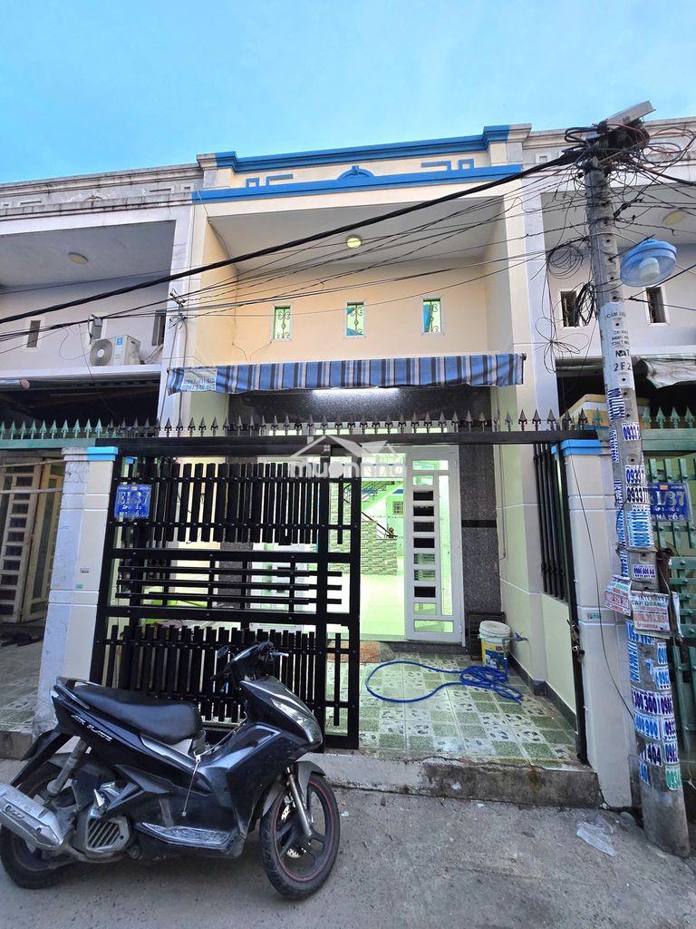 Hh 2% nhà dt : 4*15  2/ ngắn thới hòa, trệt lầu 2pn, 2wc, pk, ...