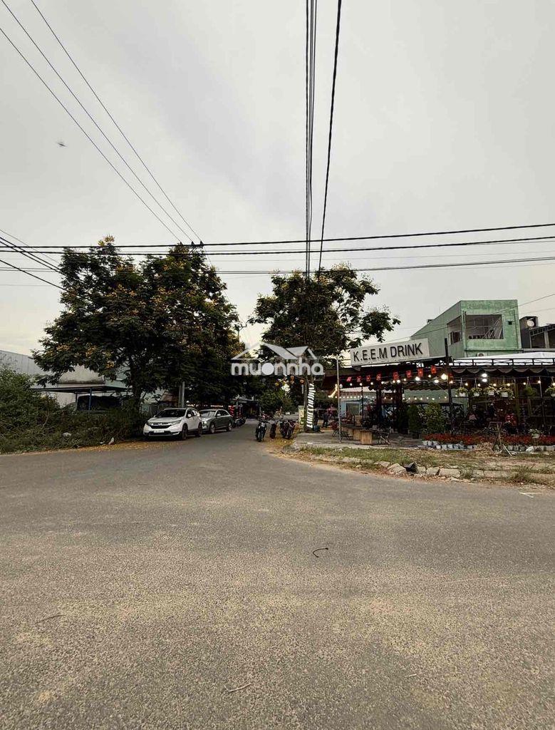 Cần bán tcđ hoà liên 5, đối diện trường học