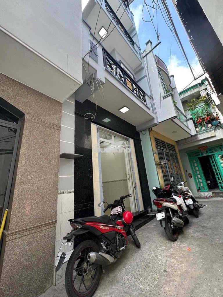 Không có căn thứ 2 trong khu vực , nhà 4 tầng btct - 5pn- 4wc - kqh - 3