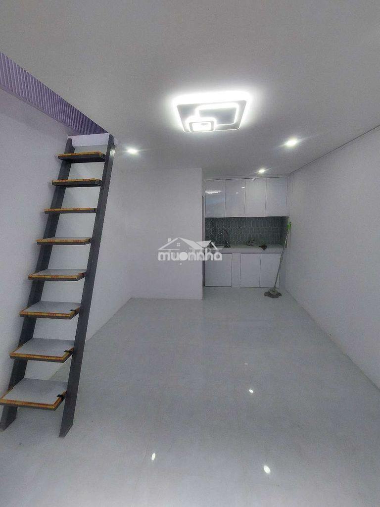 Bán nhà đường phạm hùng c1 dt.3m×5m } 1 lầu 1 phòng 1 toilet hẽm chợ - 2