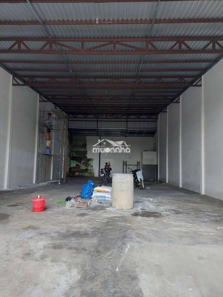 Cho thuê kho,xưởng 300m² đường xe conteenr 40f kcn tân bình