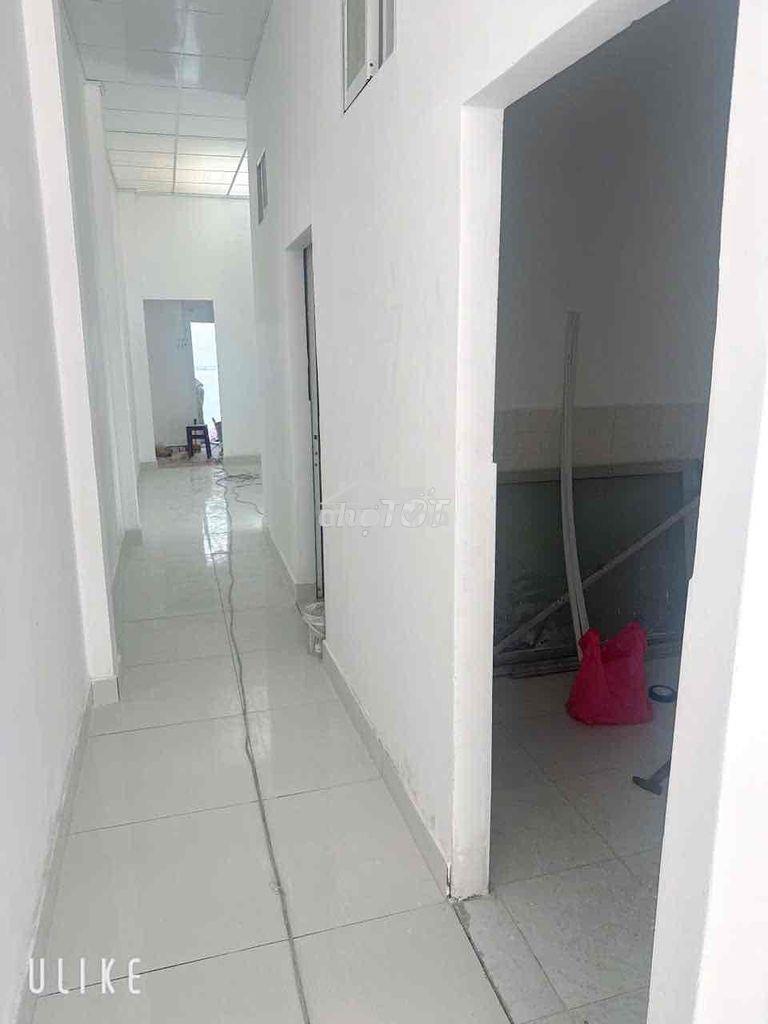 Nhà mới 3pn 2wc sân rộng gần đỗ xuân hợp - - 4