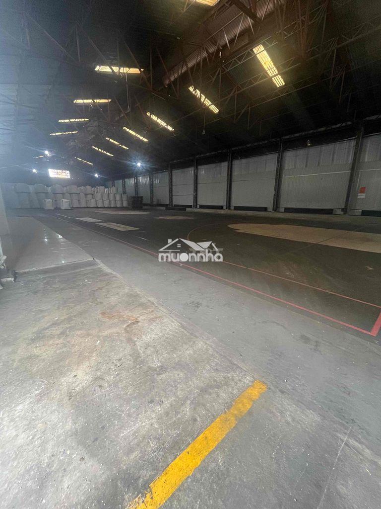 Cho thuê kho 1.290m² – trung tâm quận 8