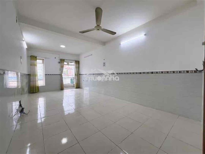 Căn lớn 2 phòng ngủ siêu to ngay khu tên lửa aeon bình tân