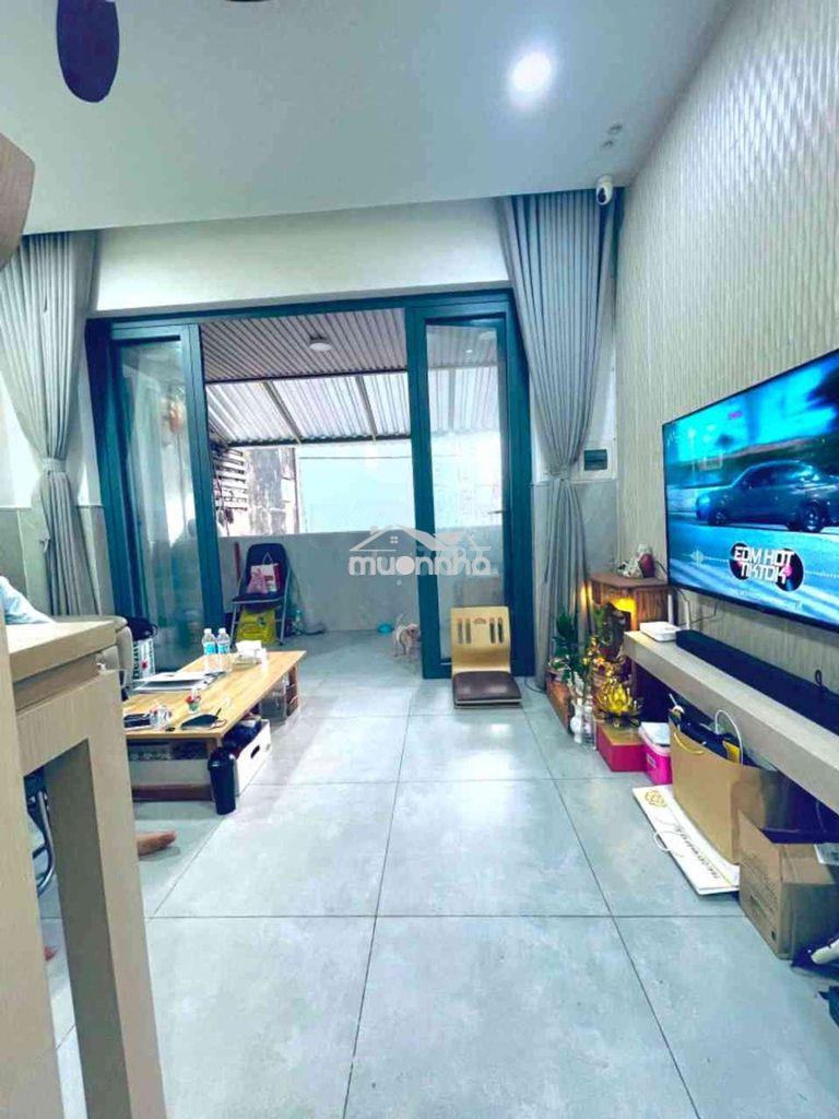 Chung cư quận 5 - tân hàng - 💰3.15 tỷ
📐51m ( 4 m x 15 m) 2 pn - 3