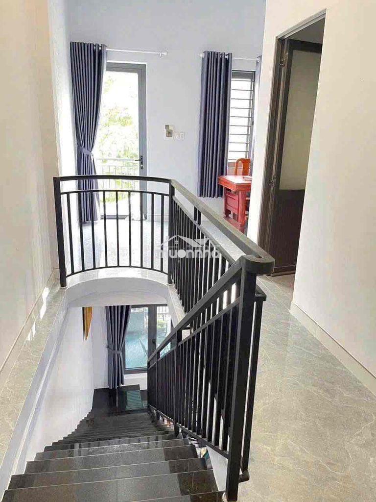 Nhà trệt lầu  3pn mặt tiền nhựa 6.5m thông giá chỉ 2.tỷ 2 - 4