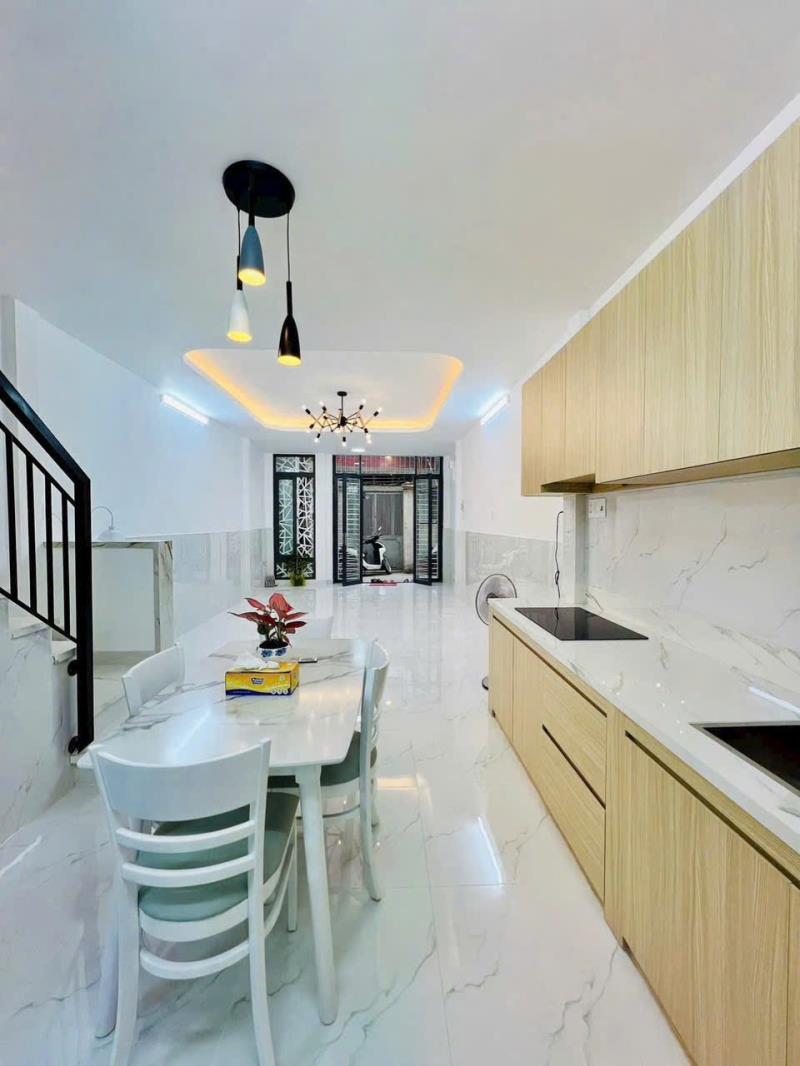 Nhà đẹp ở ngay đường nguyễn trọng tuyển - p1 (4 x 12m) 3 phòng ngủ, giá chỉ 7.3 tỷ tl