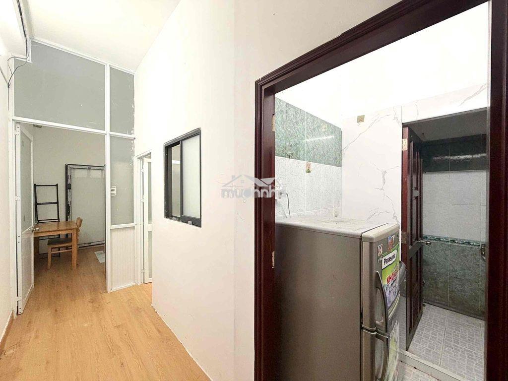 Cho thuê 2 phòng ngủ ban công sát bách khoa quận 10 giá tốt - Ảnh 2