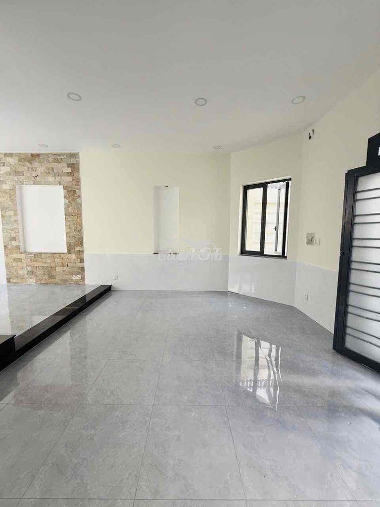 Bán nhà sau căn mt phan văn trị,f10,gv, dt 7x11m, trệt+2 lầu,st - 3