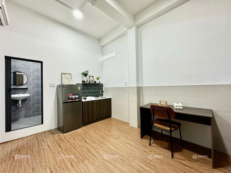 Cho thuê chdv full nội thất ở âu cơ giao lạc long quân - 2