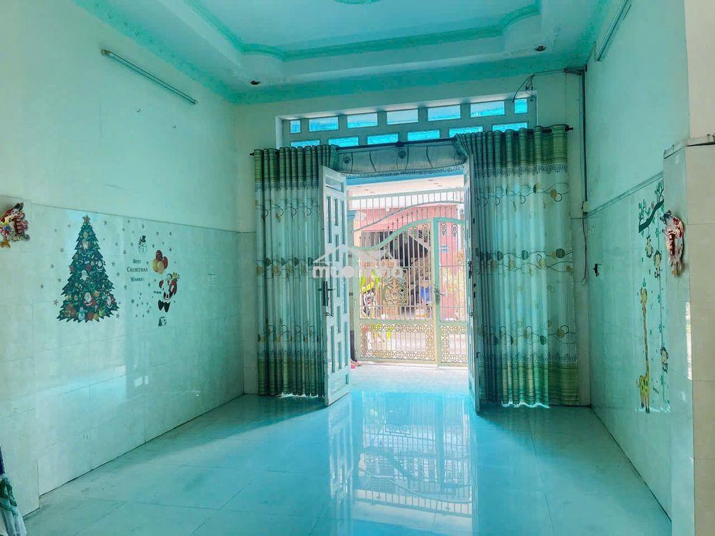 Cho thuê nhà hẻm 536/2 bâu cơ - dt 4 x 17 đúc 1 lầu : 2 pn , 2 wc  - 3