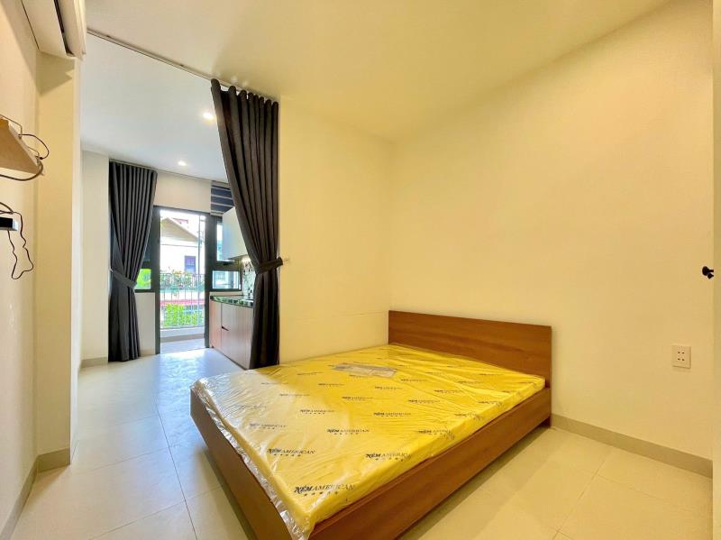 Căn hộ 1pn tách bếp - ban công - full nội thất - máy giặt riêng - ngay dh văn lang, iuh