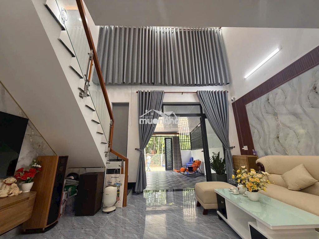 Nhà ngang 7x19m , sân đậu 2 ô tô ,thông thoáng 3pn , 2wc full nội thất - 2