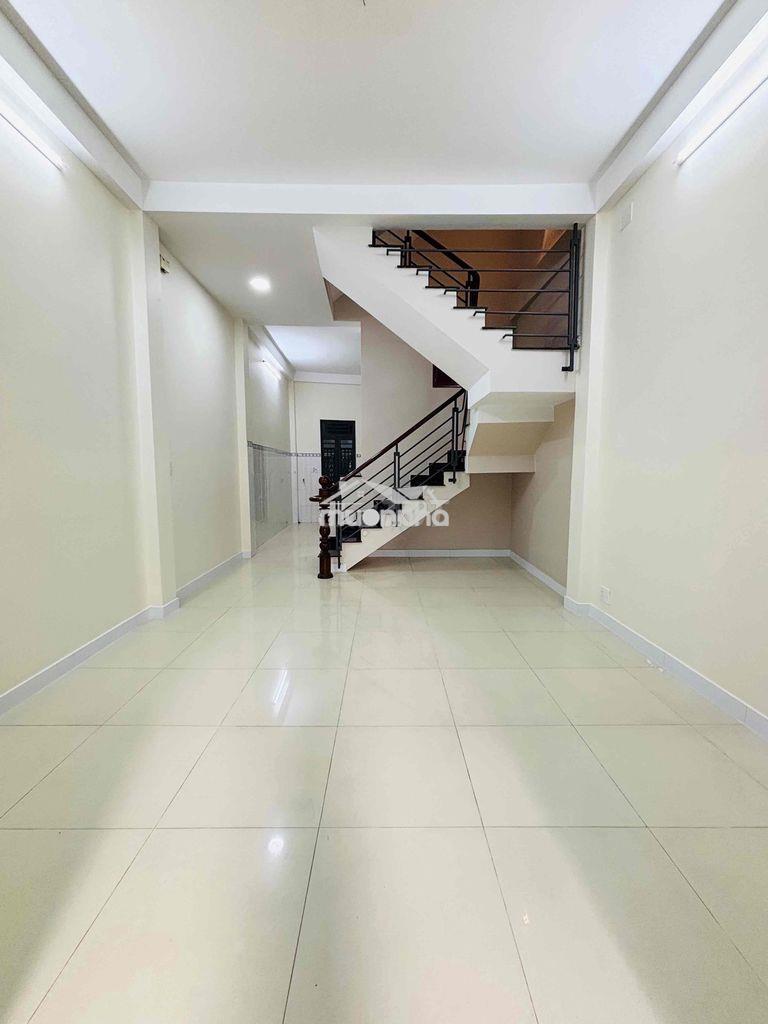 Nhà 4x14m 1 trệt 2 lầu 4pn hxh lạc long quân - tân bình - 3