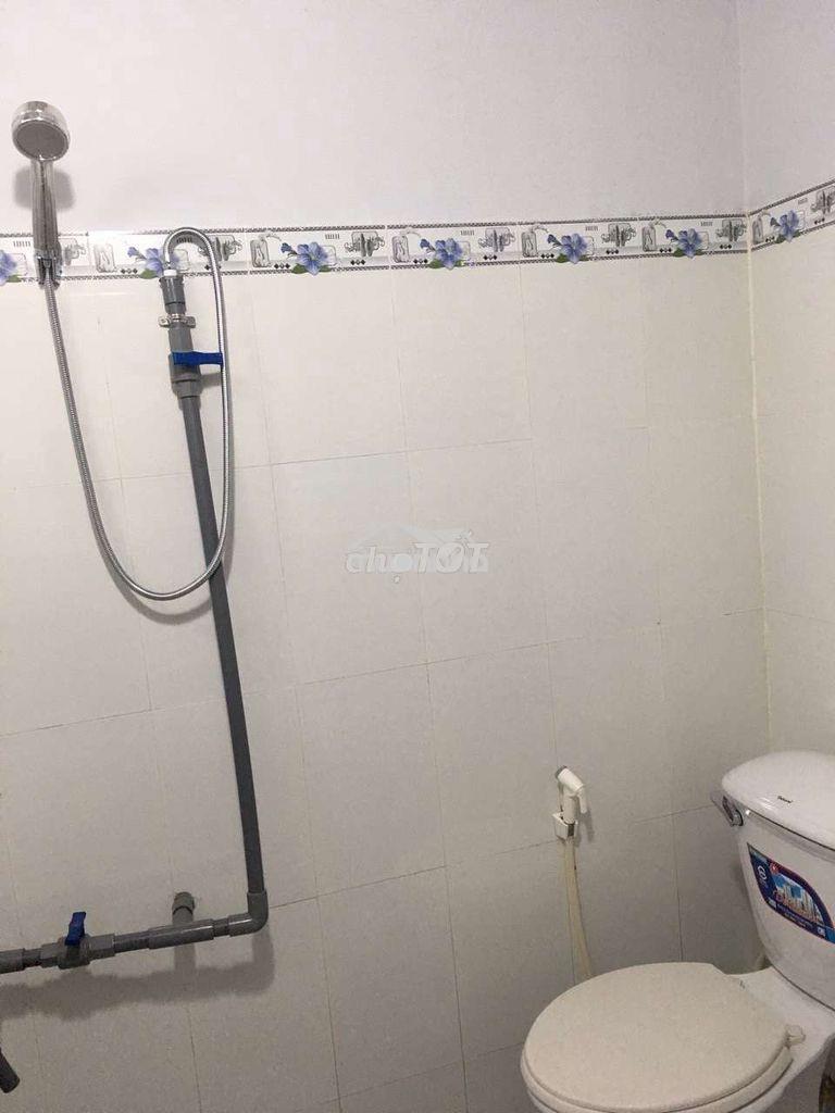 Phòng trọ đông thành rộng rãi sạch sẽ thoáng mát an ninh  có máy lạnh  - 2