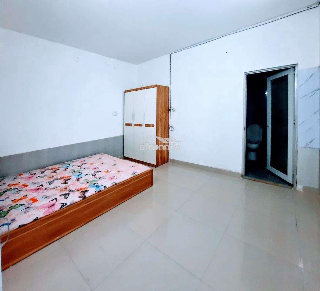 Nhà riêng biệt, thoáng mát, gần q1,2,3,pn. - 3