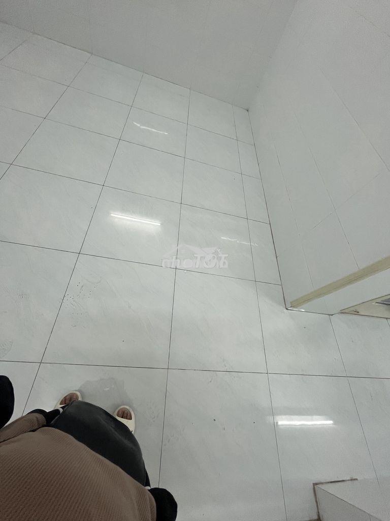 Phòng rẻ gần ueh nguyễn tri phương  - 2