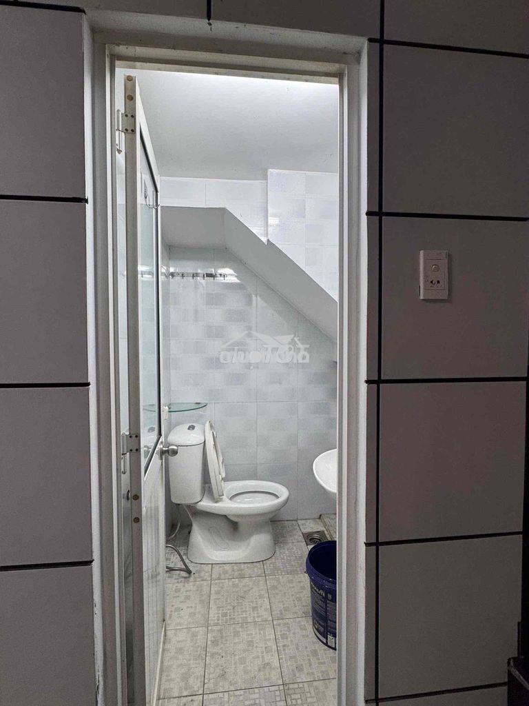Cho thuê nhà nguyên căn chợ cây quéo - 4