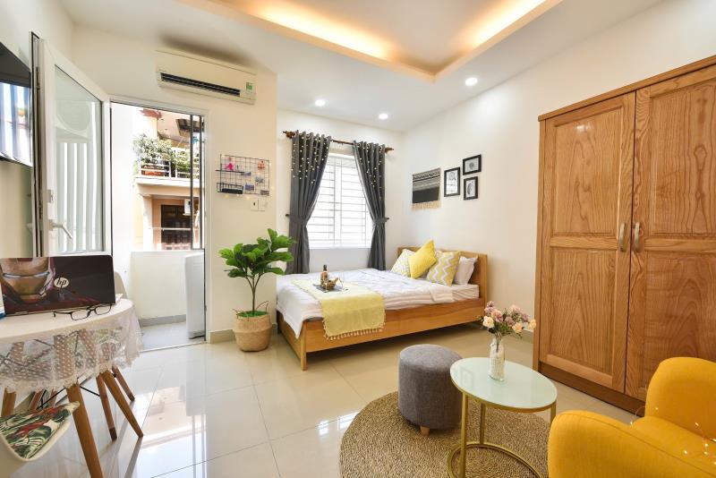 Cho thuê căn hộ balcony thang máy - chợ bến thành - đh hoa sen - văn lang - takashimaya
