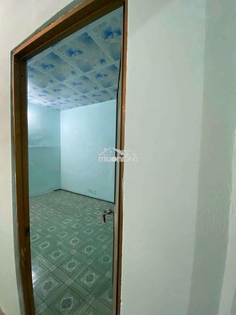 Kho khu tên lửa 240m2 giá 16 triệu thương lương - 3