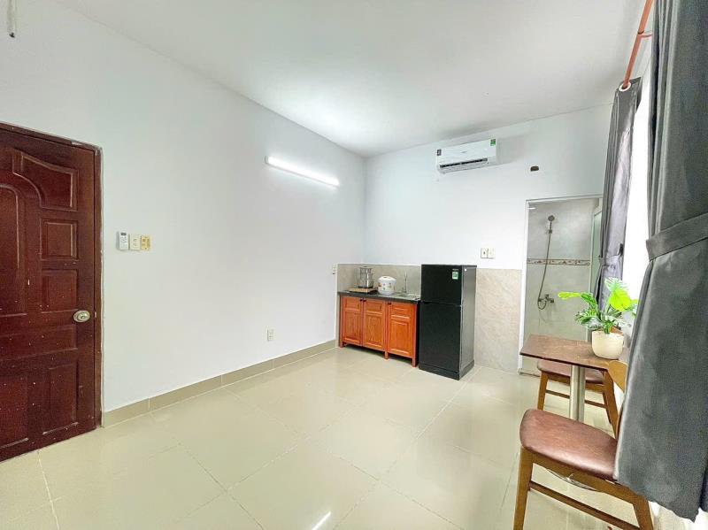 Phòng an ninh, thoáng mát ngay thích quảng đức - 2