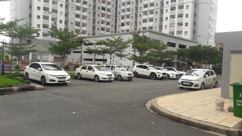 Bán căn chung cư 2pn giá rẻ tầng thấp tại hqc plaza nguyễn văn linh