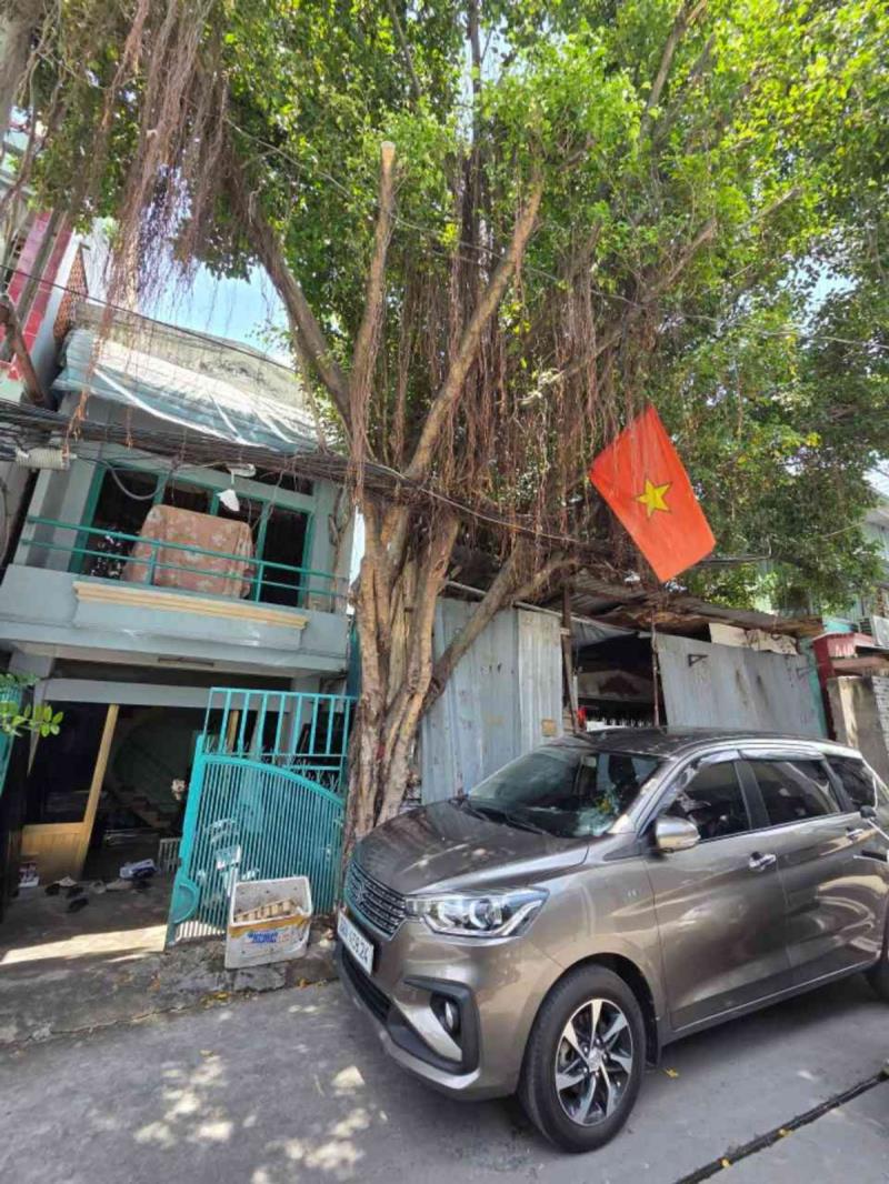 Ngay công viên phú lâm - hậu giang - q.6 - dt: 10x13m – 10 tỷ 5