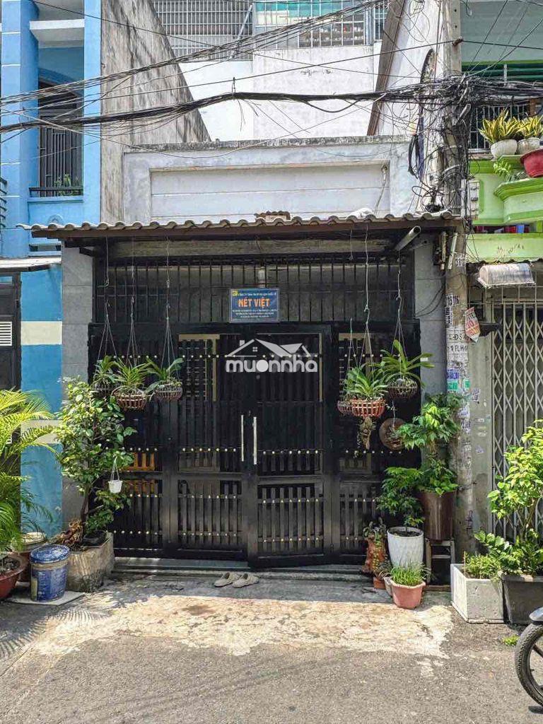 Nhà hẻm xe hơi ngay truong học với chợ đường lô tư gò xoài nhinh 4 ty