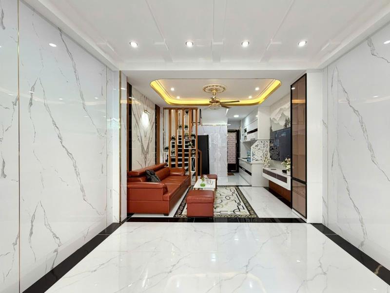 Trung tâm q.3 - trần quang diệu – dt: 4*9m – 5 tầng – 10 tỷ 2 - 2