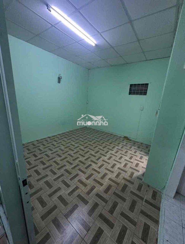 Cho thuê nhà nguyên căn.(dt:3,5x12,5m 2pn2wc) vĩnh viễn p4 q10 - 2