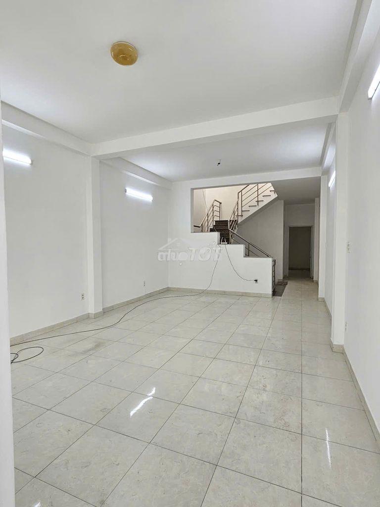 Bán nhà mặt tiền đường rộng 33m - 3