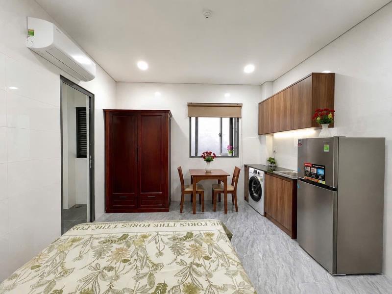 Studio tone gỗ, cửa sổ trời thoáng, ngay tân kỳ tân quý, full nội thất tiện nghi