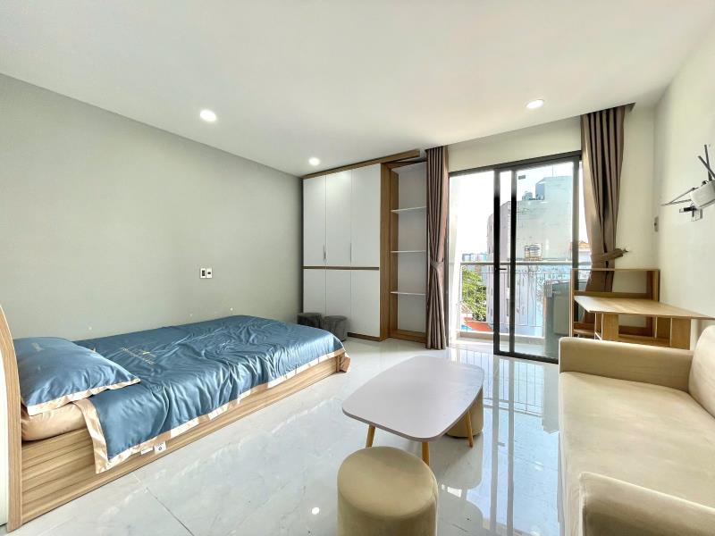 Căn hộ cho thuê 1 phòng ngủ ban công rộng, không gian thoáng, căn hộ rộng tại nguyễn thượng hiền, gần phan xích long và quận 3
