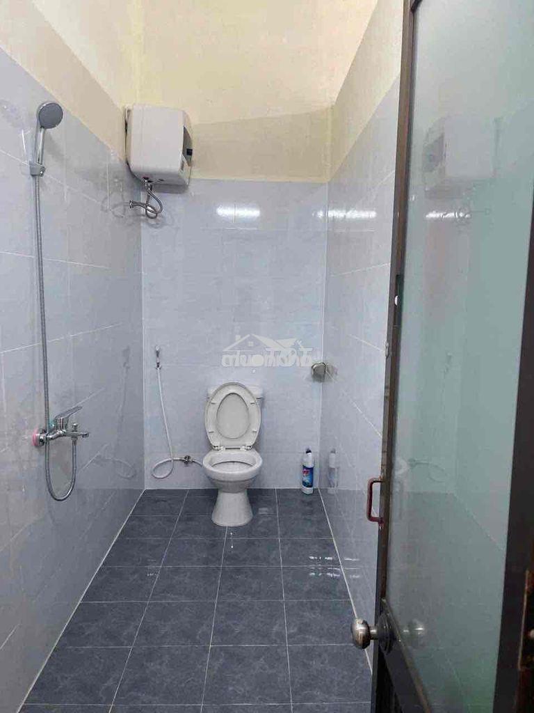 Cho thuê nhà huỳnh ngọc đủ hoà xuân giá 7 triệu - 2