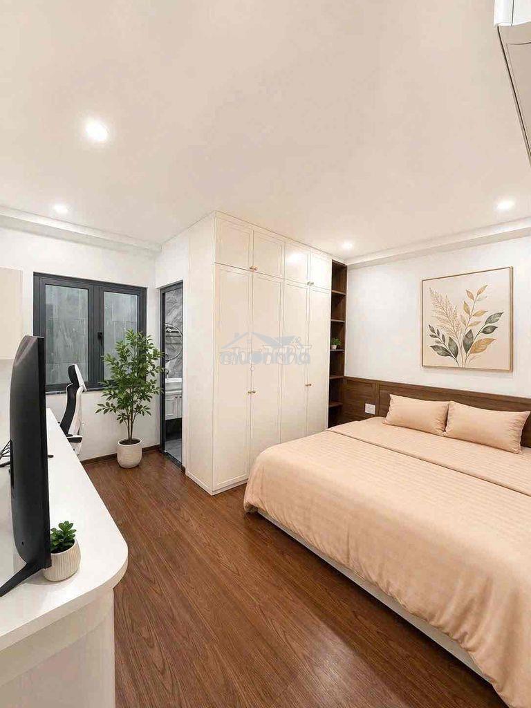 Cho thuê nhà đẹp 3 tầng 4 pn khép kín full nội thất khu biển mỹ khê - 2