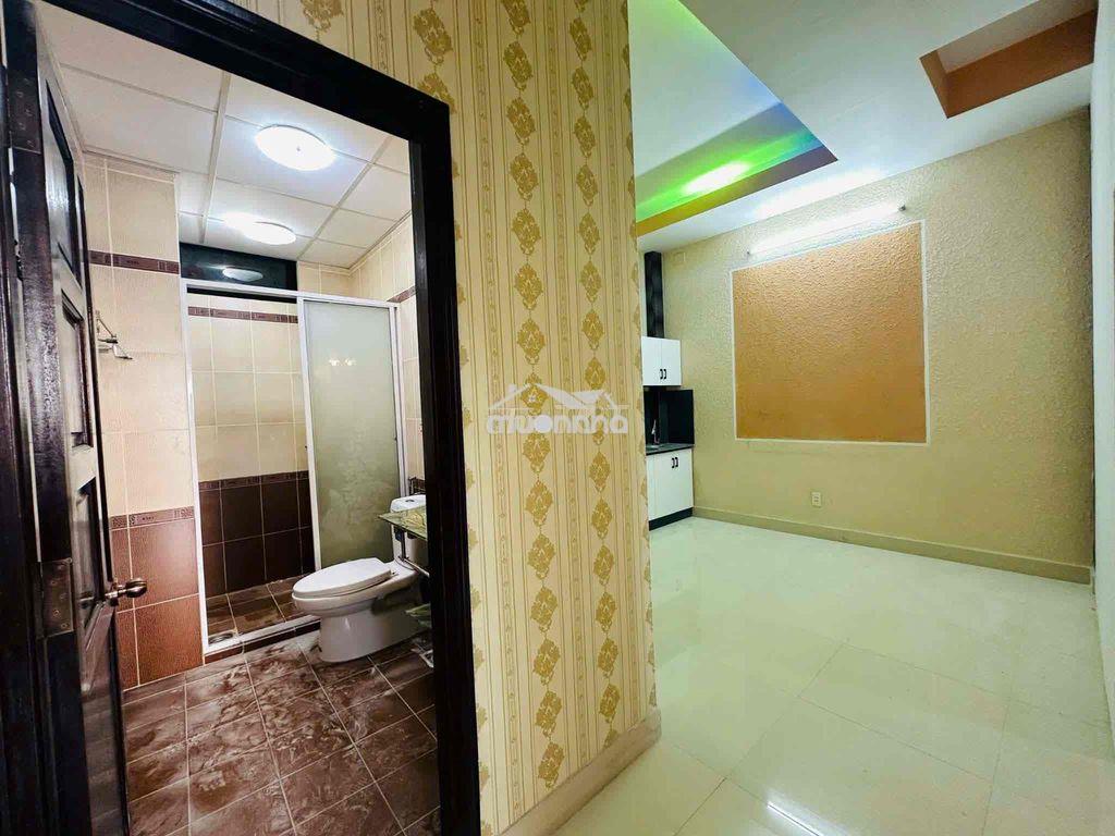 2pn,wc,phòng khách,ban công,gần bách khoa - 4