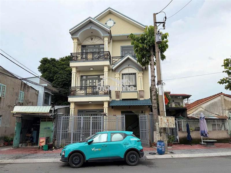 Cho thuê biệt thự dt 150m2 ngang 7 gần sân vận động đông hòa