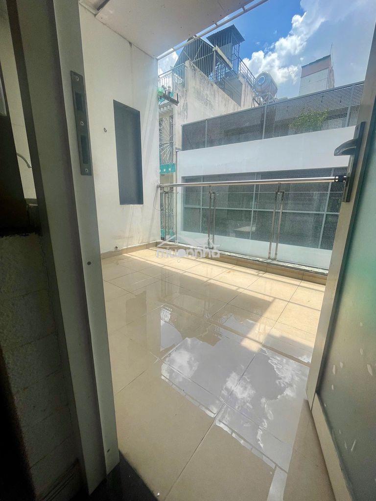 Phòng studio ban công, 25m2 tt quận 1. giá 5tr2 - 2
