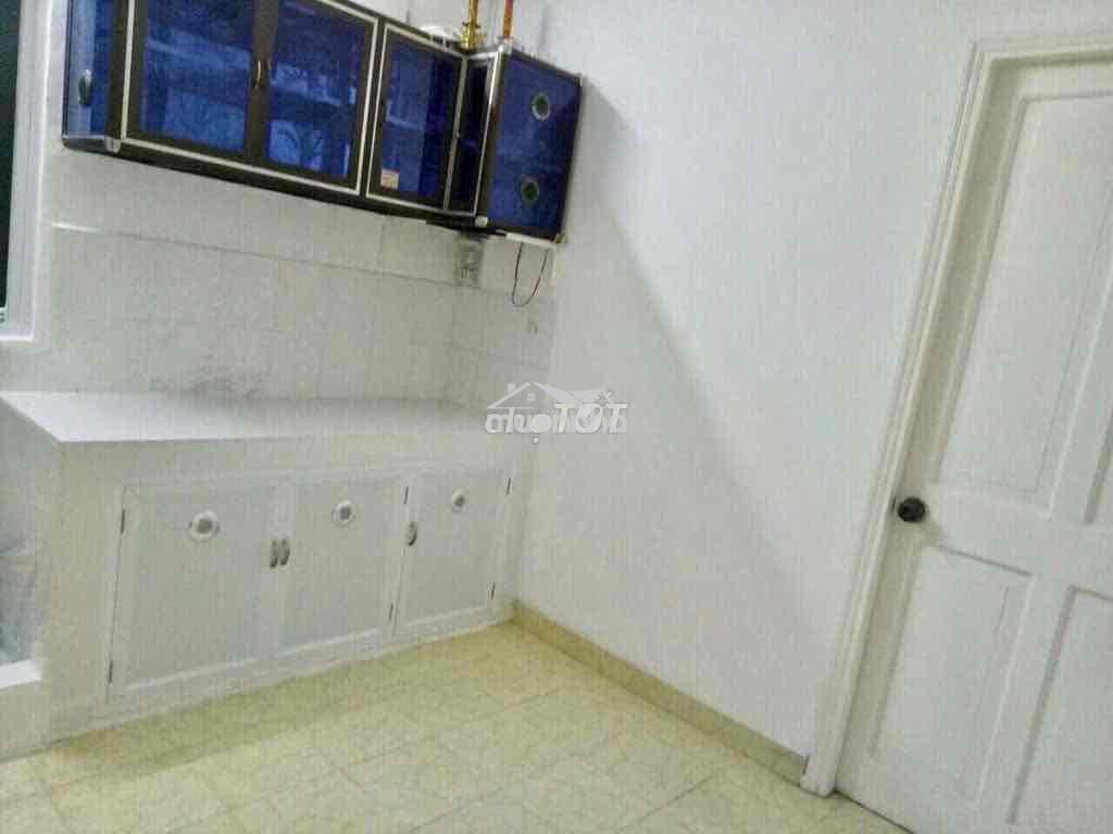 🏠 Cho thuê căn hộ chung cư bàu cát 2 100m² – block e - 2