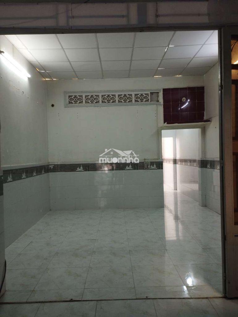 Nha4×17  1 pn 1 pk  1 bếp sân 20 m²