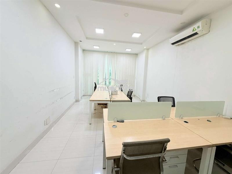 70m2 - sàn chia làm 2 phòng - toà nhà văn phòng