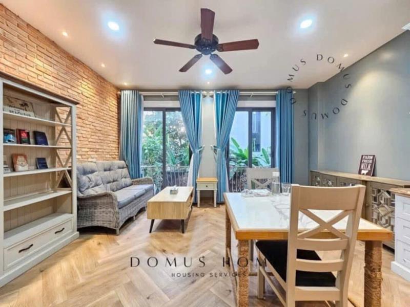 Cho thuê căn hộ chung cư 1 phòng ngủ ban công giá tốt