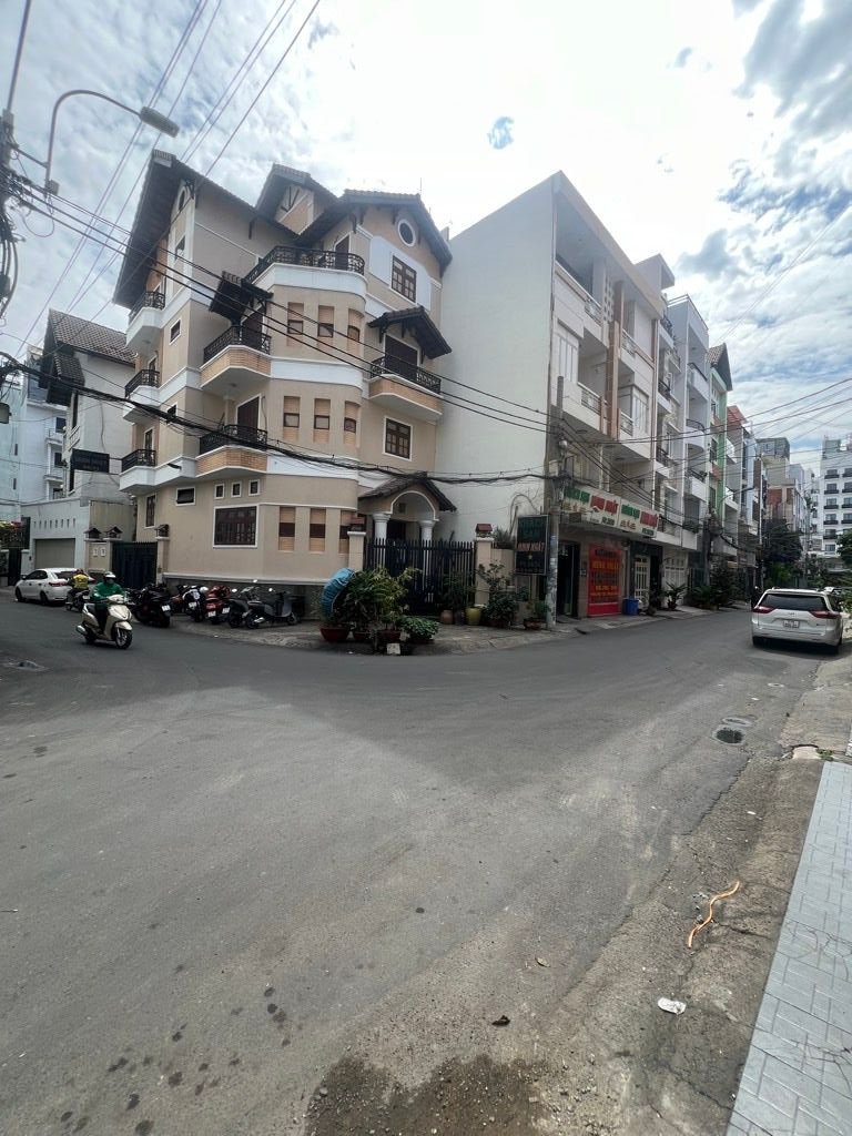 Kế vạn hạnh mall - trần thiện chánh – p.2 -q.10 - dt: 5*17m- 20 tỷ 7 - 2