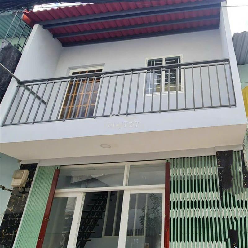 Nhà 1 trệt 1 lầu – chỉ 1 tỷ 350 triệu ngay giáp ranh quận tân phú