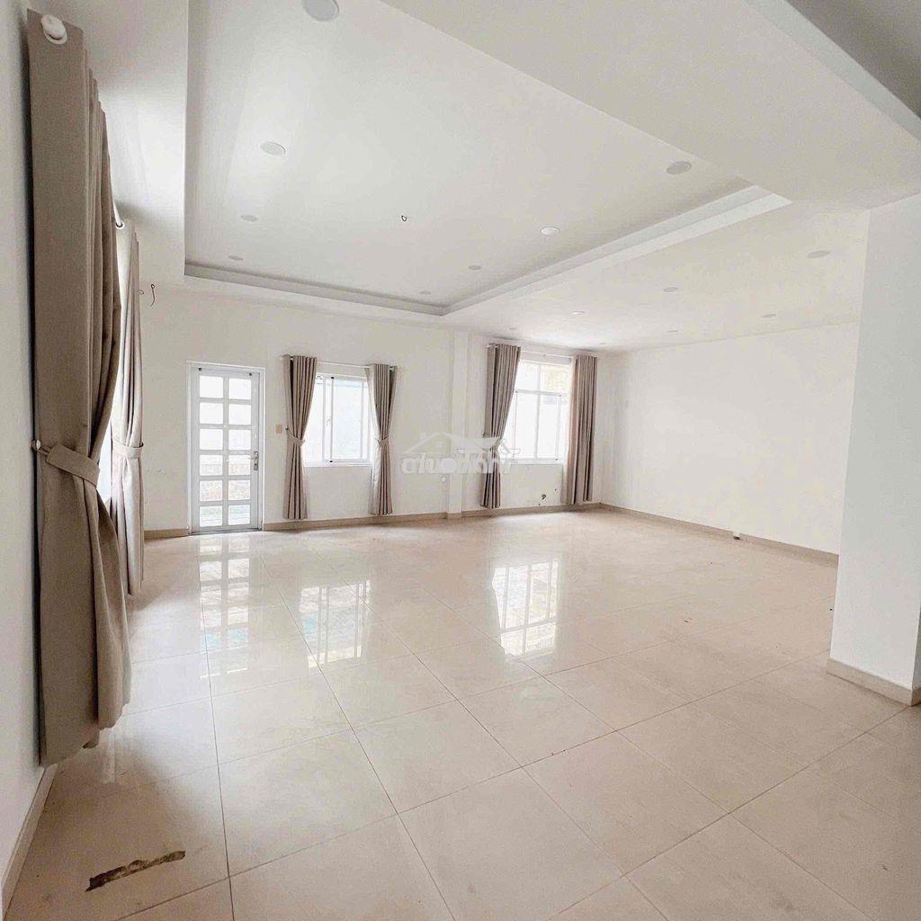 Cho thuê biệt thự hoàng gia – trung tâm hành chính dĩ an 🏡💥  📍 kp. - 3